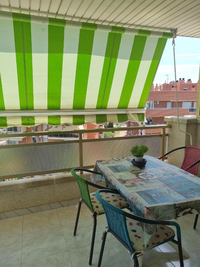 Costa Daurada Apartaments - Paraisol 萨洛 外观 照片